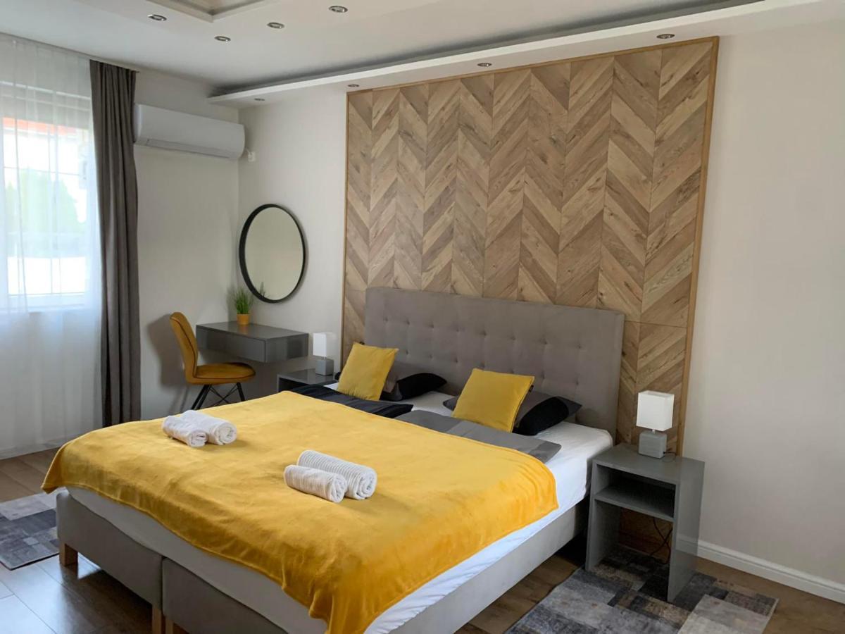 Helena Studio Apartman Siófok Eksteriør billede