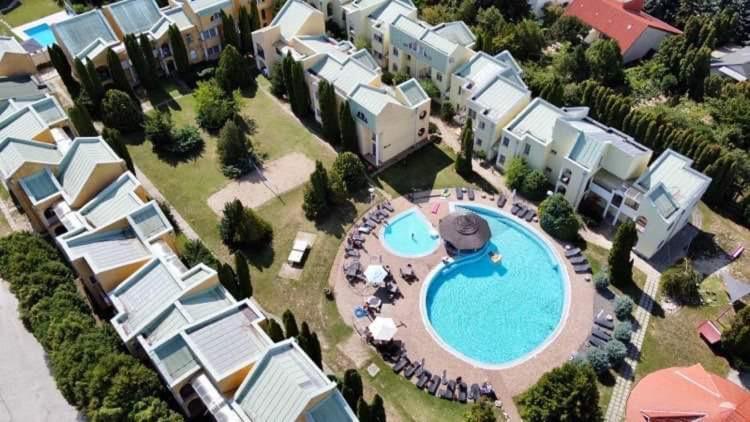 Helena Studio Apartman Siófok Eksteriør billede